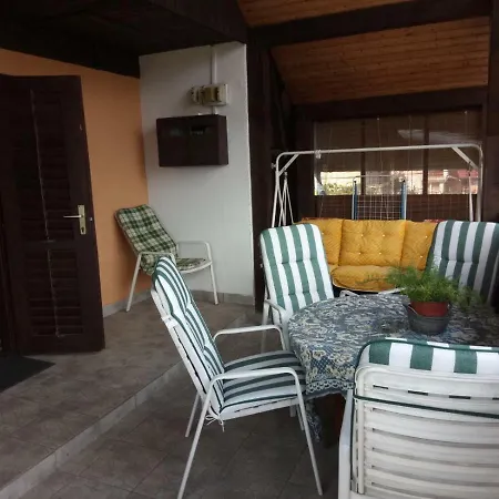 Apartmán Karos Apartmanhaz *