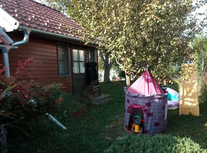 Karos Apartmanhaz 잘라카로쉬